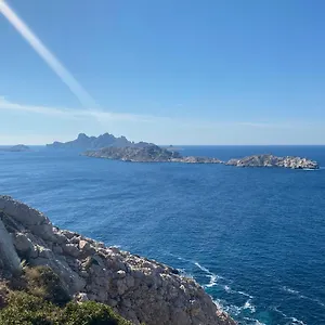 superbe-cocon-au-soleil-de-marseille.fr-provencehotel.com/