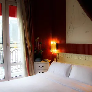 3* Отель Royal Aboukir Paris