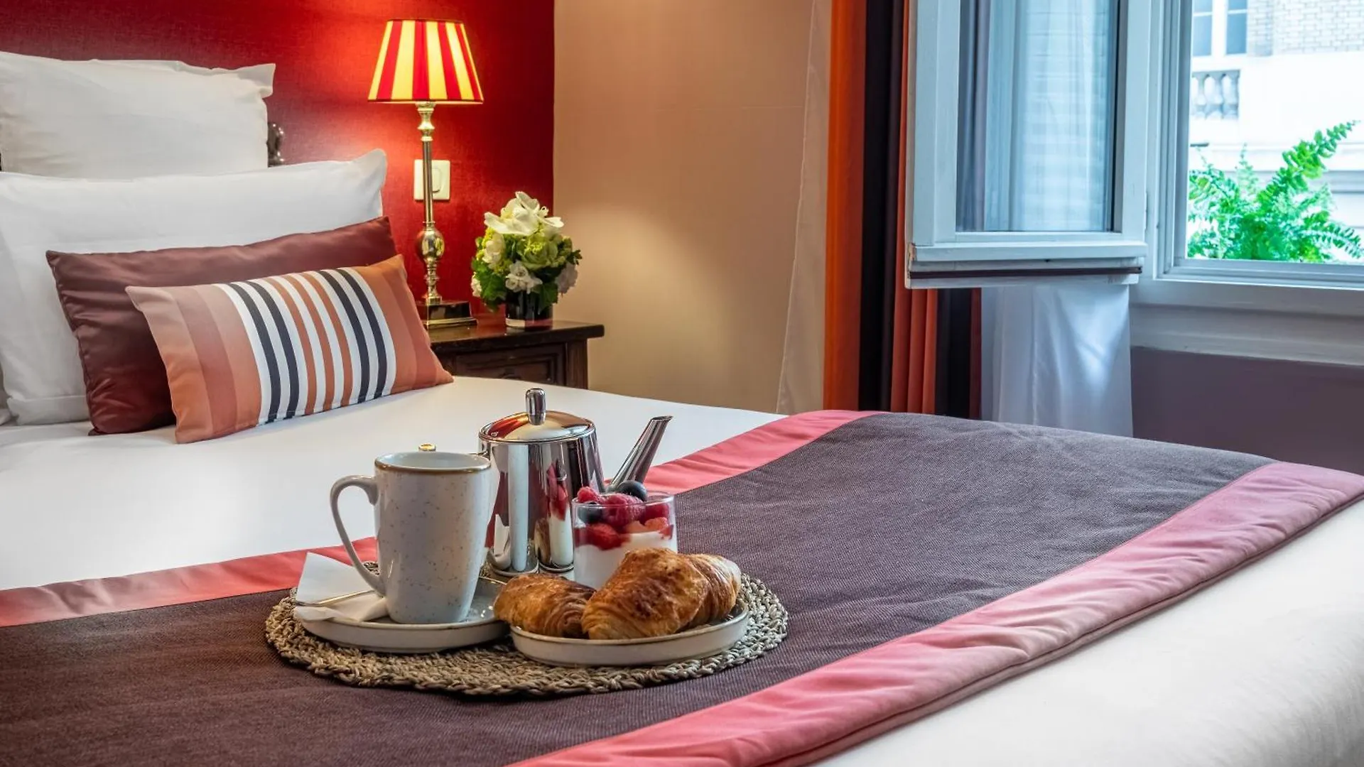 Hotel Trianon Rive Gauche Paris 4*,
